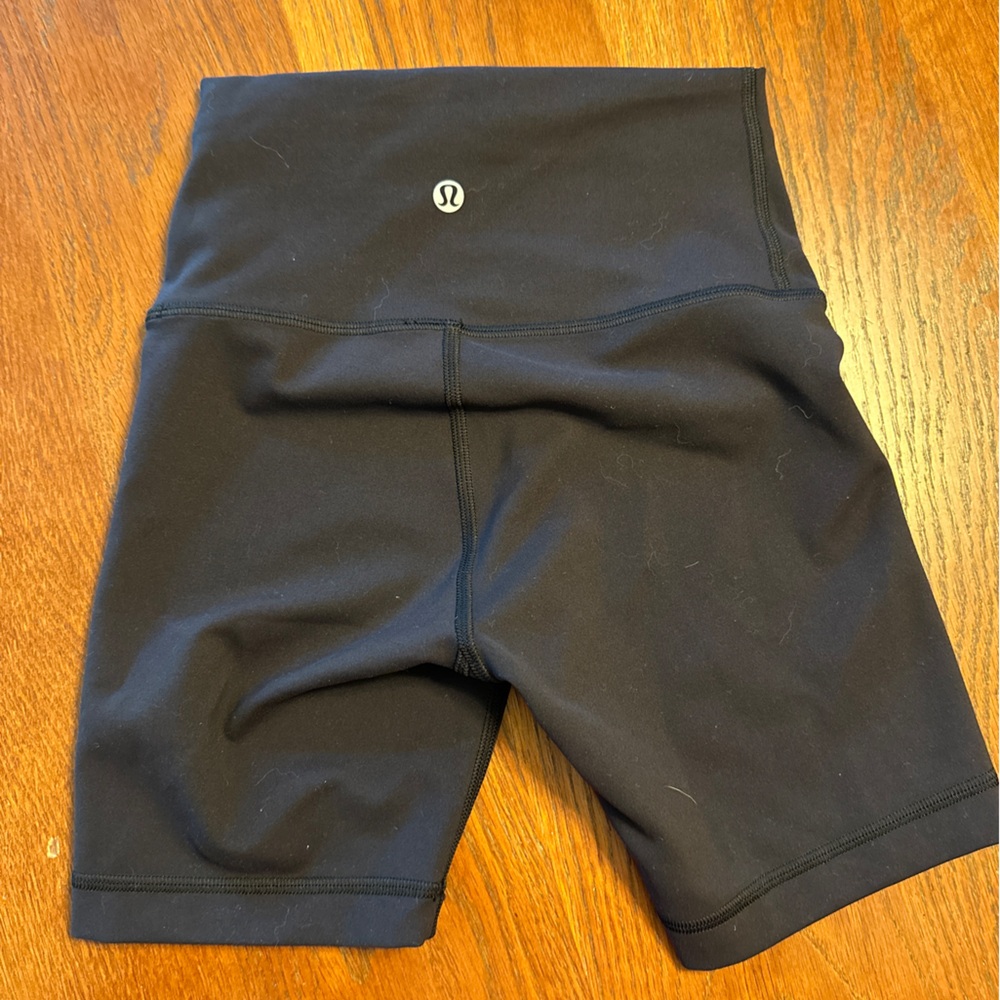 Lululemon Align shorts NWOT